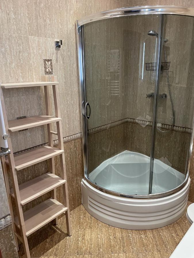 Apartment Gyna - Promenade - Strandnah 斯维诺乌伊希切 外观 照片
