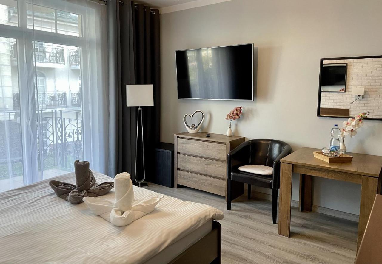 Apartment Gyna - Promenade - Strandnah 斯维诺乌伊希切 外观 照片