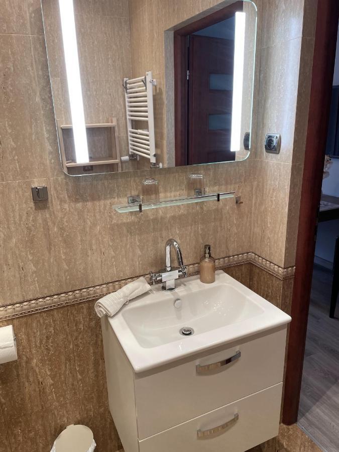 Apartment Gyna - Promenade - Strandnah 斯维诺乌伊希切 外观 照片